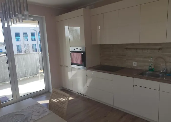 Jasmin Z Balkonem I Samodzielnym Zameldowaniem Appartamento Poznań