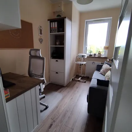 Jasmin Z Balkonem I Samodzielnym Zameldowaniem